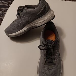 New Balance Fresh Foam 880 Running Shoes (M880) Preowned Gray Men's Sz 10 (2E)